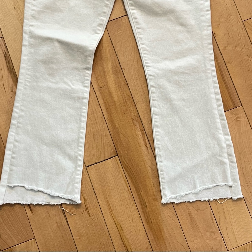 MOTHER Denim The Insider Crop Step Fray Fairest Of Them All White Jeans size 30 - Picture 3 of 12